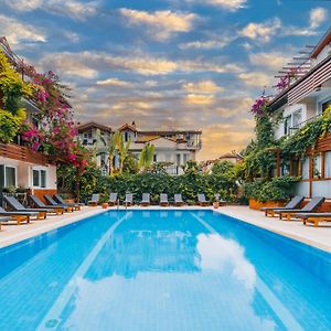 Ten Apart Hotel